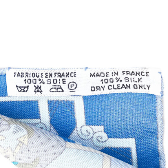 Authentic Hermes Carré Astres et Soleils Silk Scarf - Picture 6 of 6